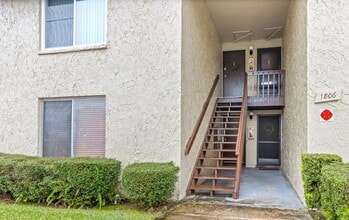Building Photo - 4215 E Bay Dr