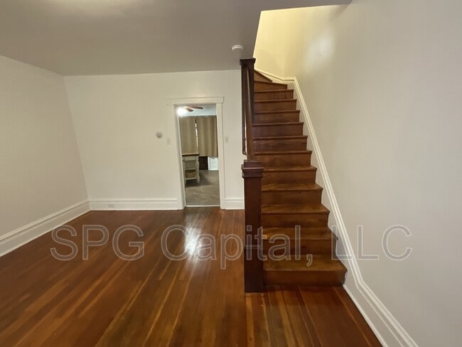 Foto del edificio - 2006 Holly St