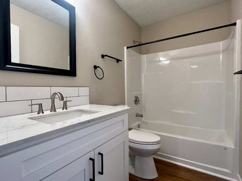 Foto del edificio - 2612 W Bridge Ave