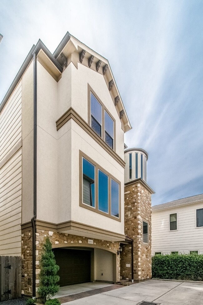 Building Photo - 1610 Knox St