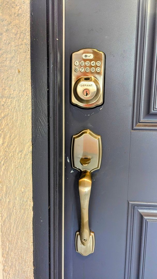Foto del edificio - 6337 Gardner Dr