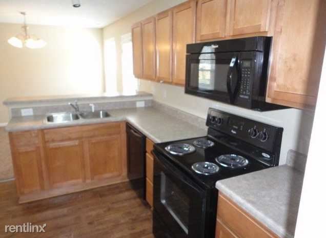 Building Photo - 7 Toms Rock Pl