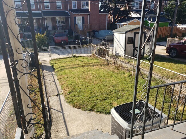 Foto del edificio - 6947 Belclare Rd