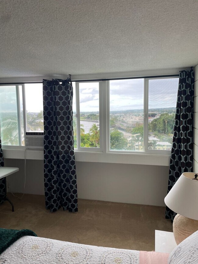 Foto del edificio - Beautiful Ocean View & Conveniently Located