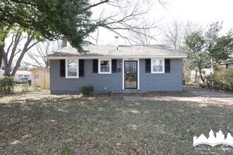 Building Photo - 2909 Flora Ave