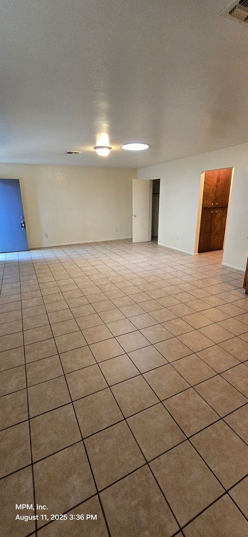 Foto del edificio - 722 Olive St