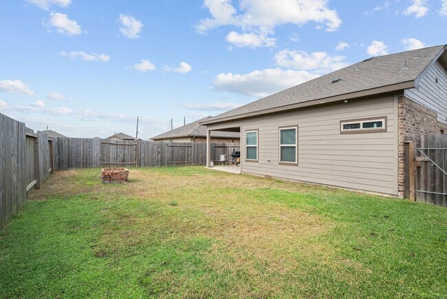 Building Photo - 522 Ashley Falls Ln