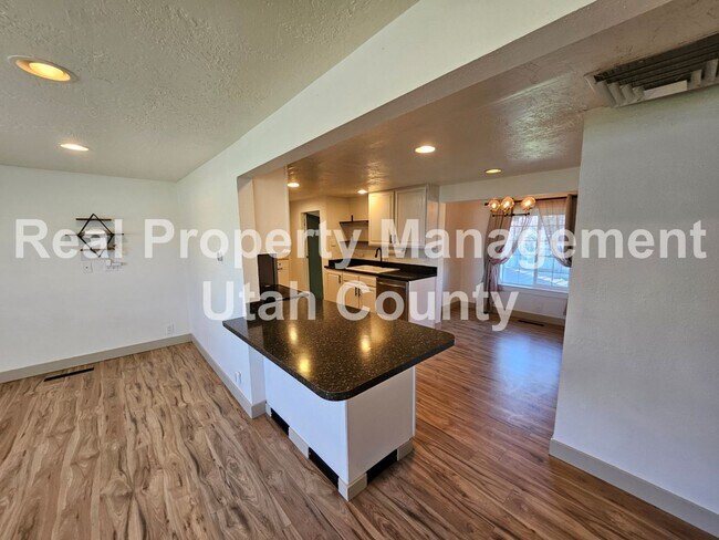 Building Photo - Pet Friendly Orem Home