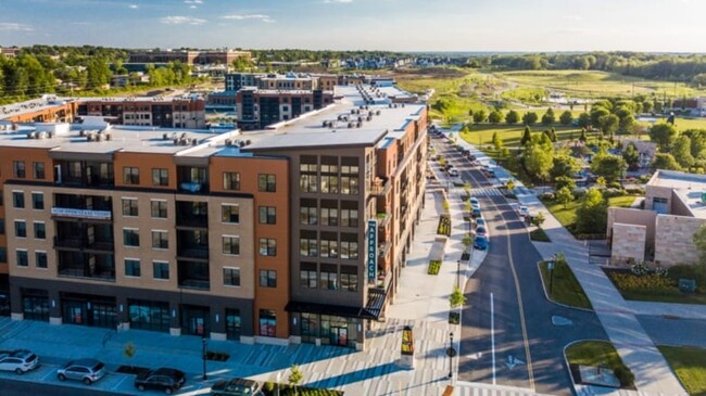 Building Photo - 10250 Gateway Dr