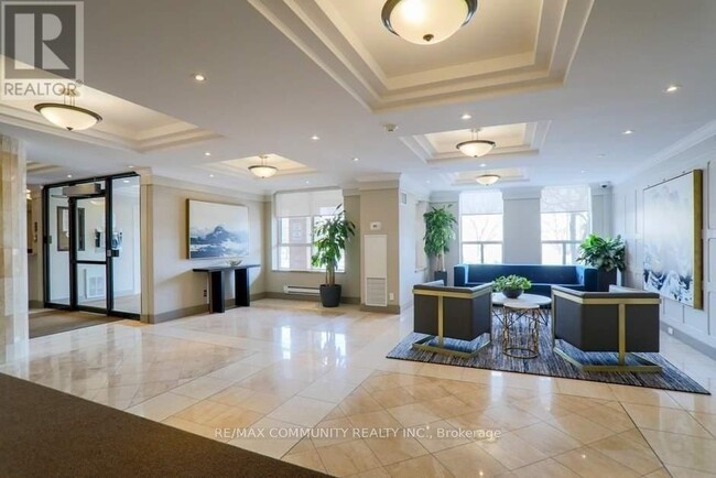 Photo du bâtiment - 330-1330 McCowan Rd