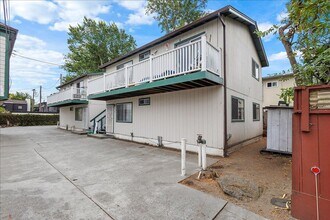 Building Photo - 1532 Stanton St