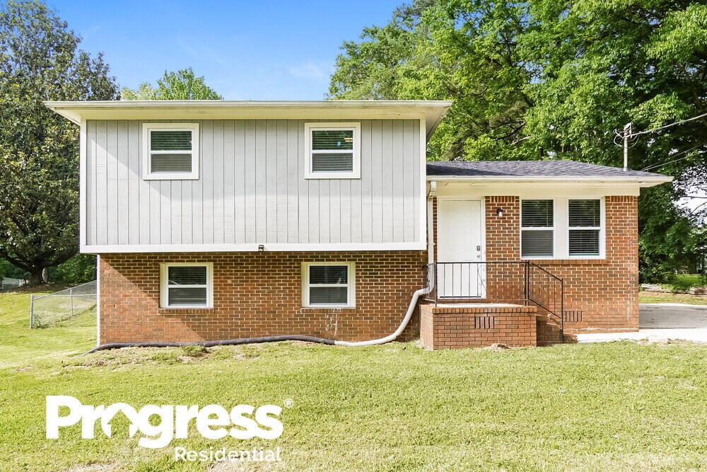 Primary Photo - 201 Beechwood Dr