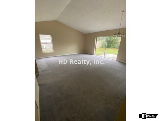 Building Photo - 3044 Orleans Way N