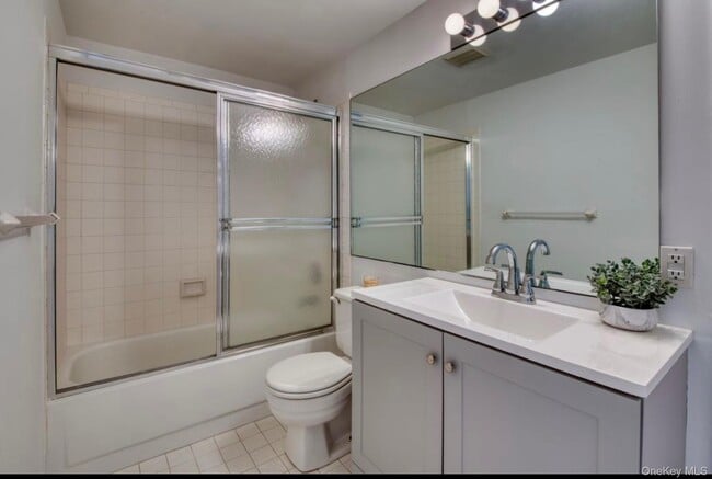 Foto del edificio - 17 Lyme Ln