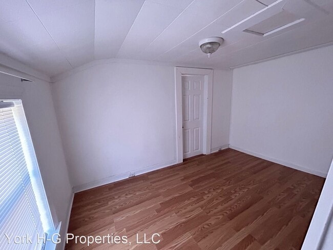 Foto del edificio - 3 br, 1 bath House - 92 North Main Street