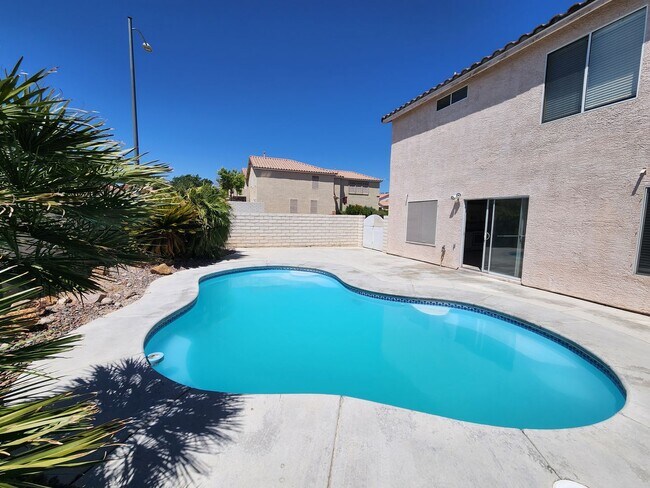 Foto del edificio - Live the Vegas Lifestyle – Spacious 3-Bedr...