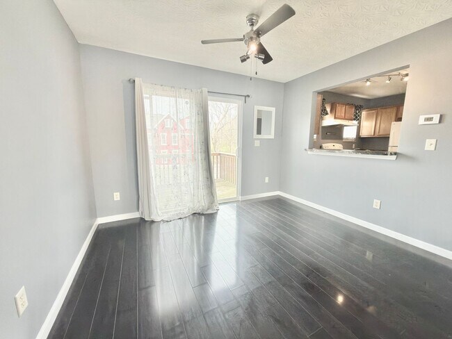 Building Photo - 3-bedroom, 2-bathroom home located in Cincinnati offering a functional layout and practical ameni...