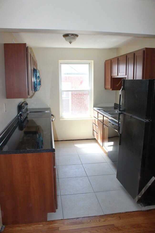 Foto del edificio - 6927 Chippewa St