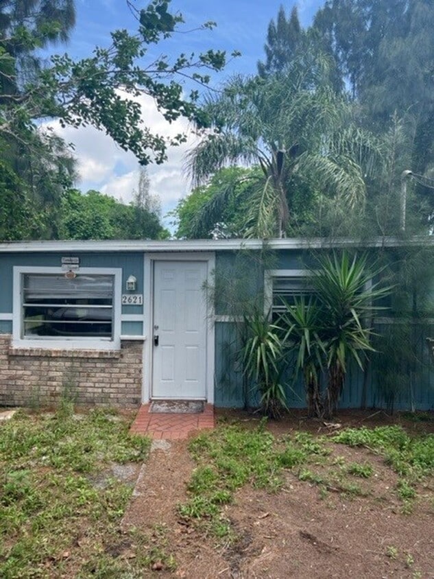 Primary Photo - 2621 SECOND AVENUE NE