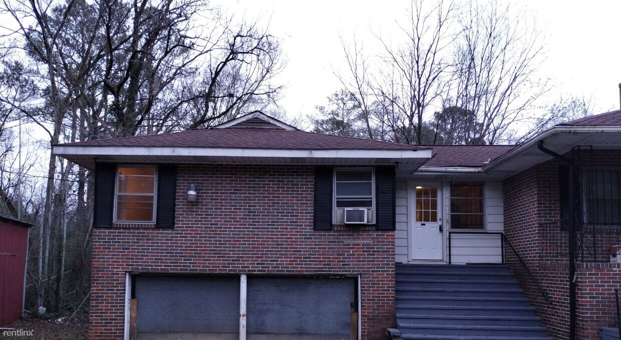 Primary Photo - 2 br, 1 bath Duplex - 1329 Heflin Avenue W...