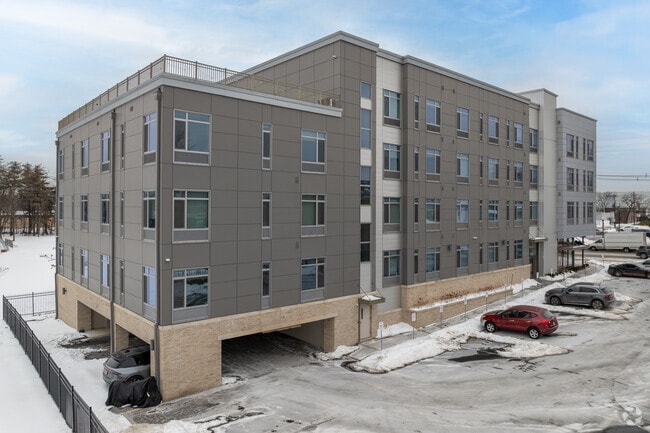 Building Photo - SKG Living at River Park in Union