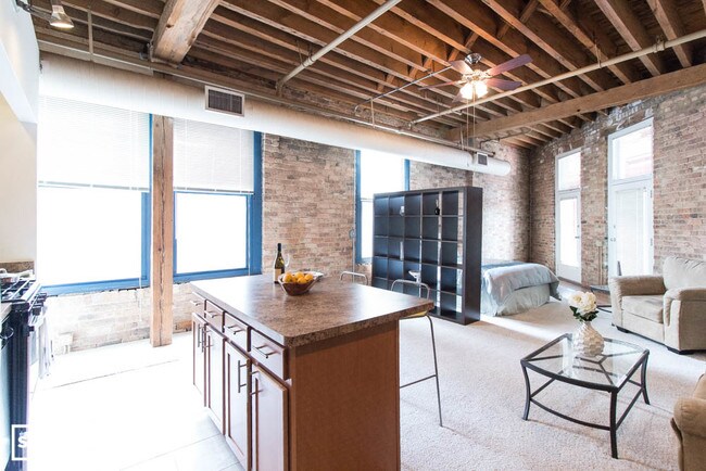 Foto del edificio - 1400 N Wells St