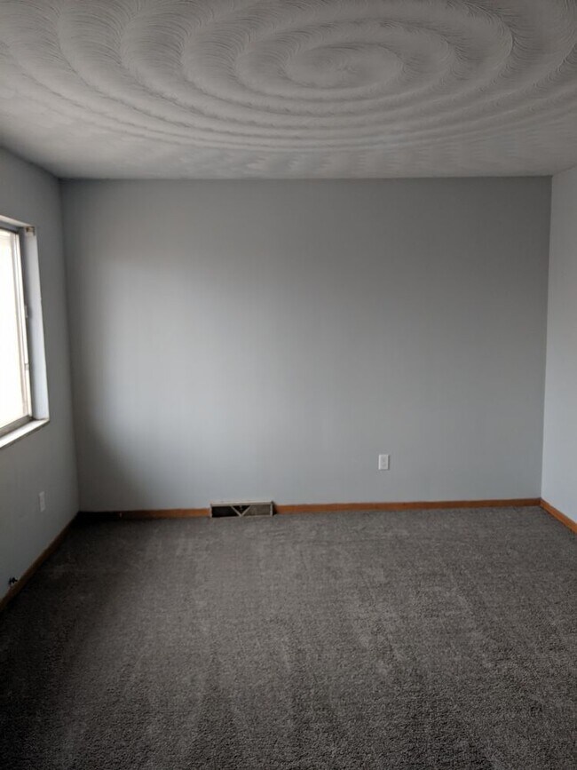 Foto del edificio - 3872 Cottage Grove Rd