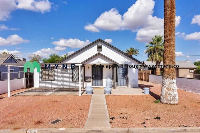 Building Photo - 8816 N 6th Pl