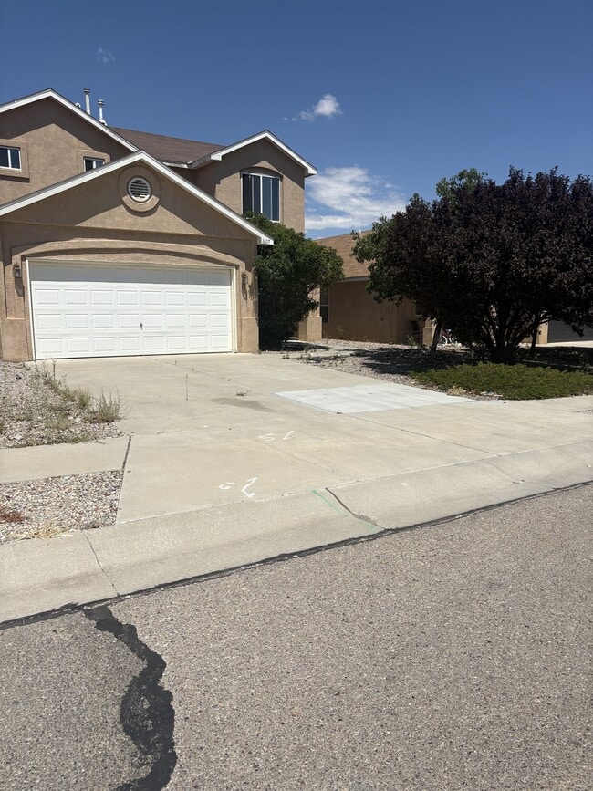 Building Photo - 1607 Costilla Rd