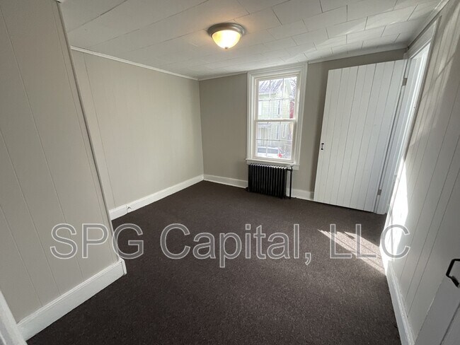 Foto del edificio - 21 S Washington St