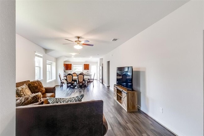 Building Photo - 1104 Terrace View Dr