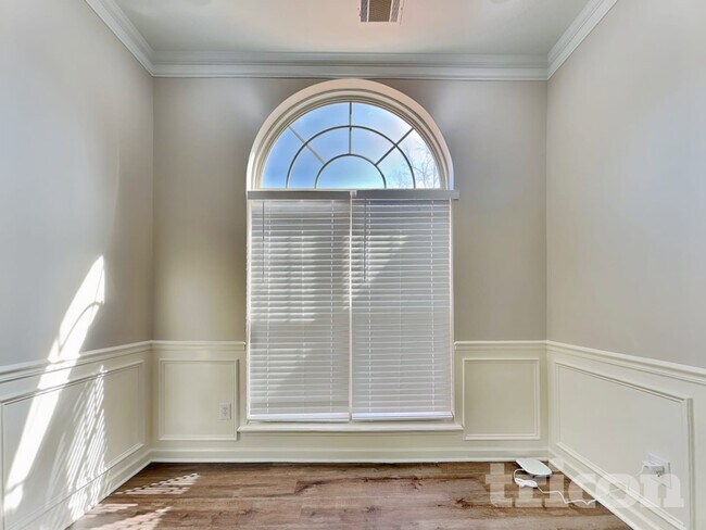 Foto del edificio - 1338 Wendell Ln