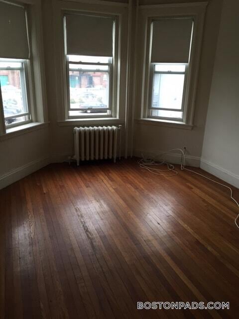 Building Photo - 1167 Boylston St
