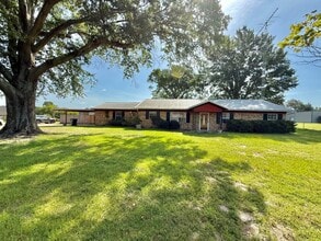 Building Photo - 15412 FM 14