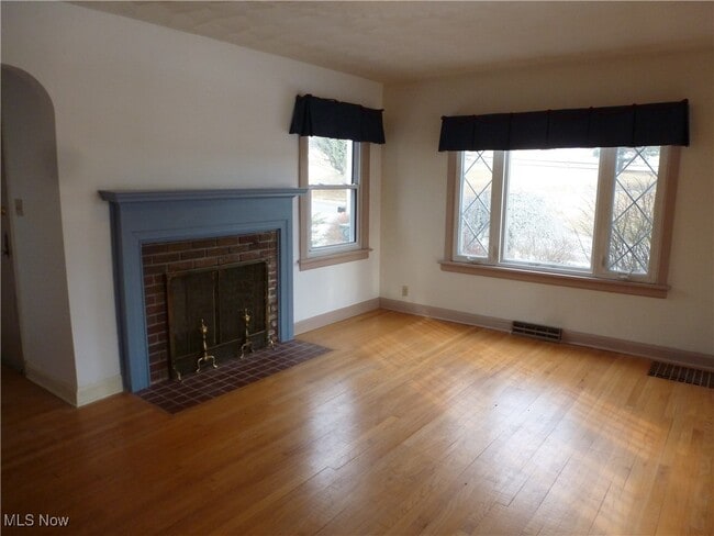 Building Photo - 48260 National Rd W