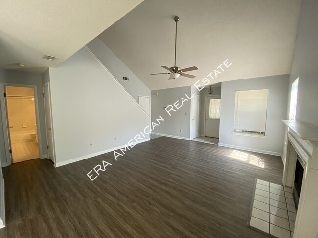 Building Photo - 169 Wright Cir