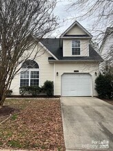 Building Photo - 12030 Royal Castle Ct