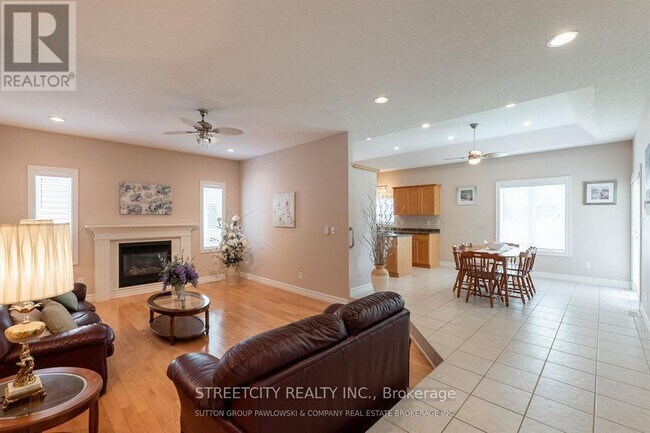 Building Photo - 73 Tanoak Dr