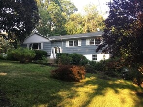 Building Photo - 58 Quaker Bridge Rd