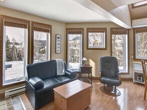 Building Photo - 150 Chem. au Pied de la Montagne
