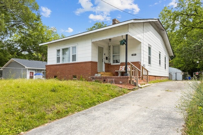 Photo - 507 W 3rd St House