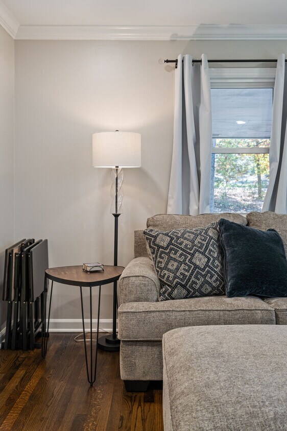 Foto principal - 8 Ridgeway Dr
