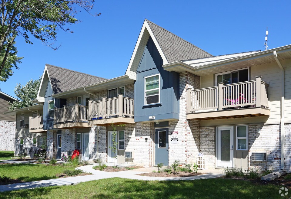 Seven Oaks Apartments