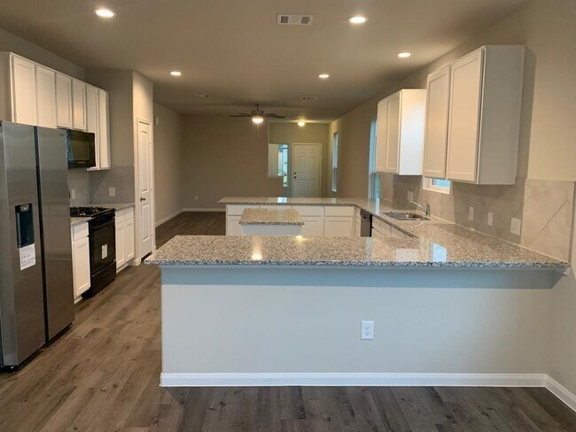 Building Photo - 14032 Lamprey Dr