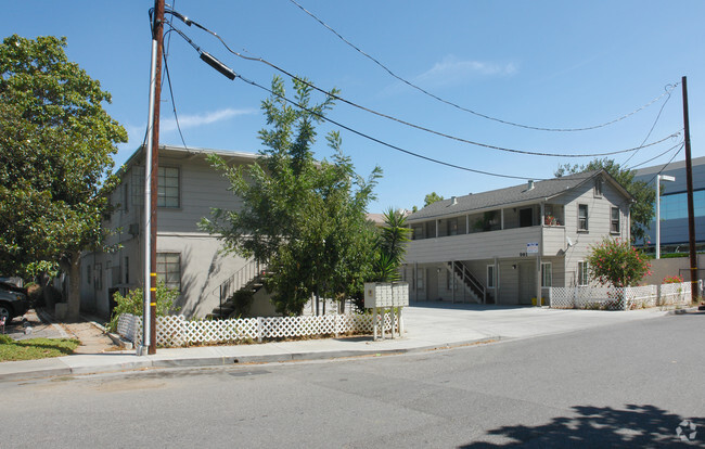 Building Photo - Aloha Apartments