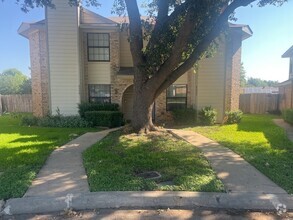 Building Photo - 4336 Hulen Cir E