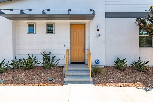 Foto del edificio - 25416 McCoy Ave