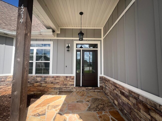 Foto del edificio - 4239 Windslow Dr