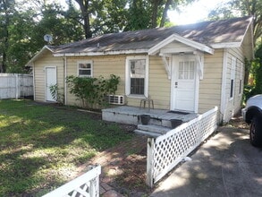 Building Photo - 1411 Woodward St