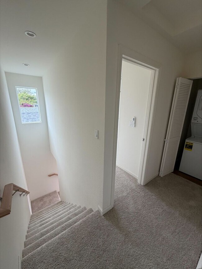 Foto del edificio - 4331-4337 Brookdale Ave.